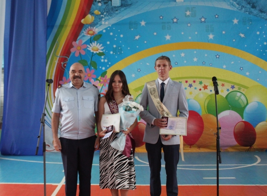 Студенты, члены клуба «Юный пожарный» получили общественные ведомственные награды ВДПО.